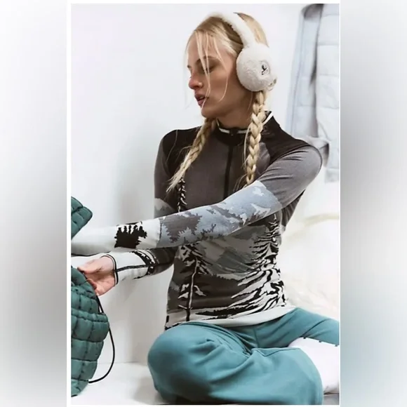 NWT FP Movement Verbier 1/2 Zip - Picture 2 of 9